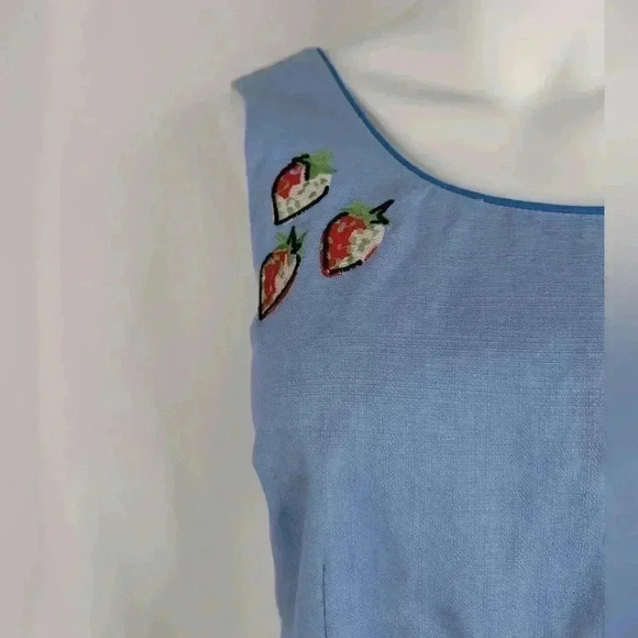 Stunning BODEN Blue Embroidered
Fruity Fun Dress 100% Cotton W/Pockets Size 4R - Picture 5 of 12